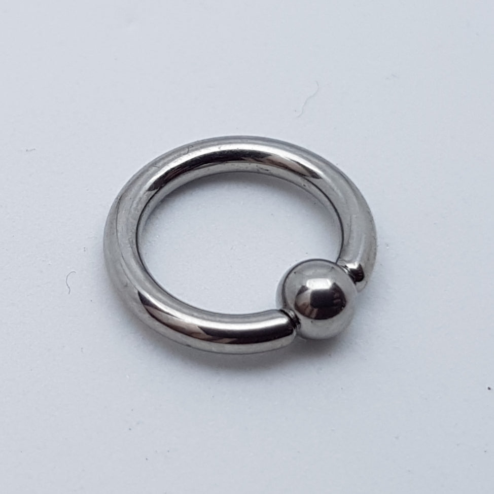 12g Captive Bead Ring