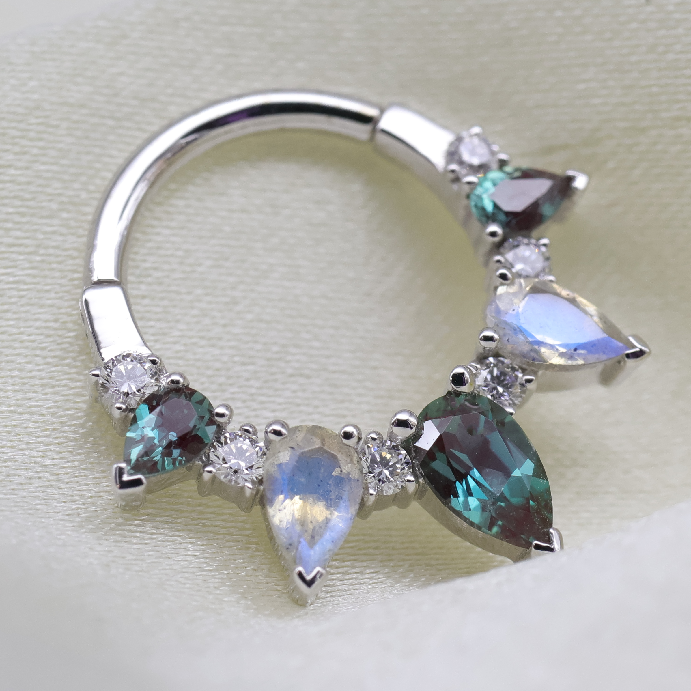 BVLA Empress Rising Clicker